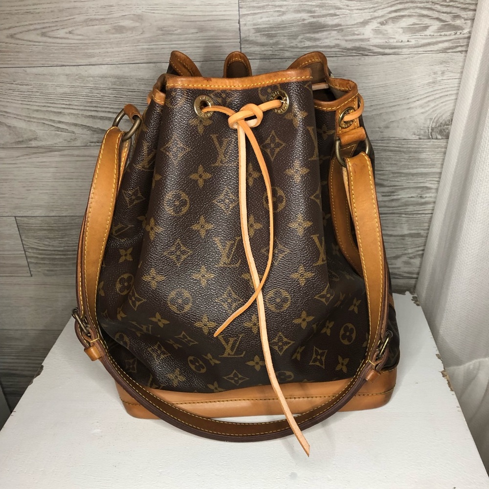❗️Sold❗️Authentic Louis Vuitton Noe GM